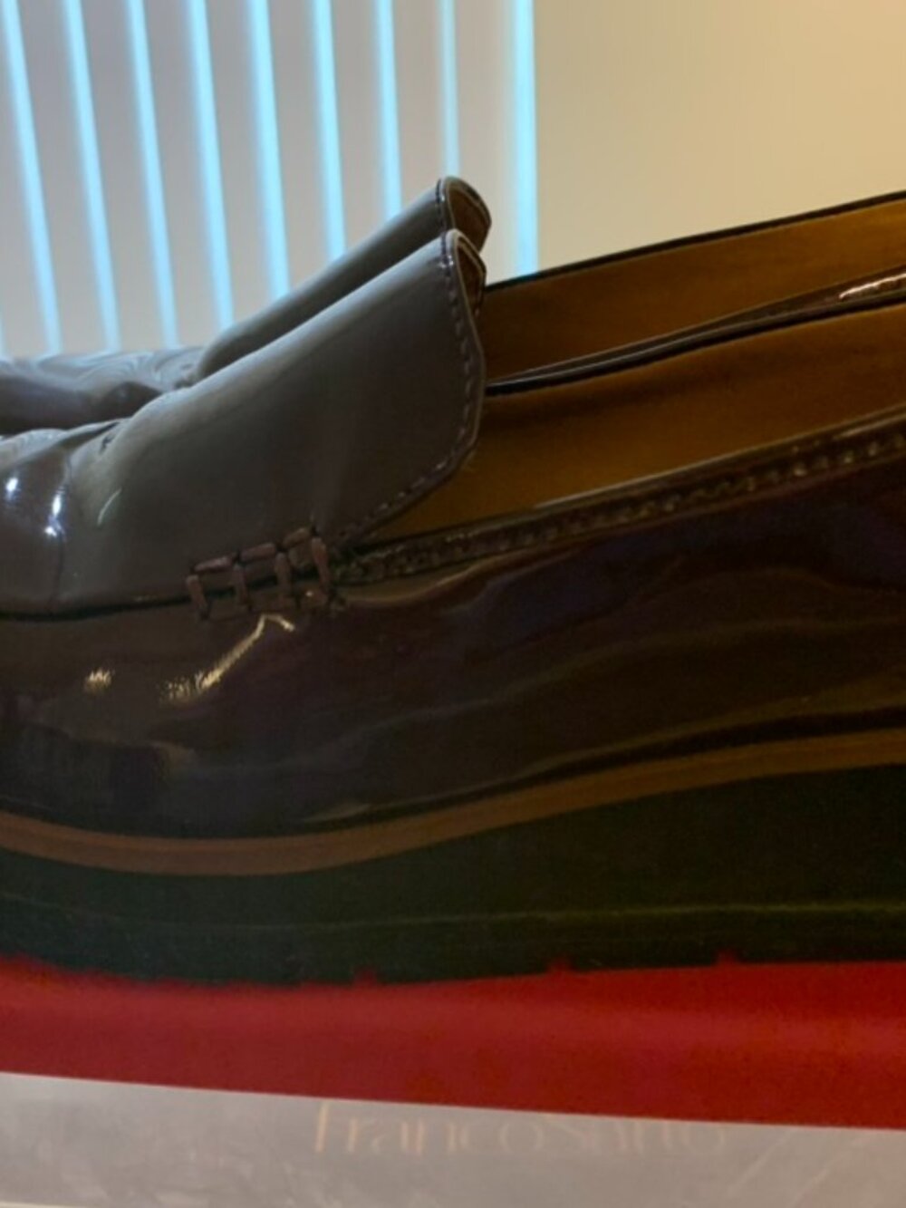 Franco Sarto Ayers Loafers Womens size 9 Burgundy Patent Leather Slip-On